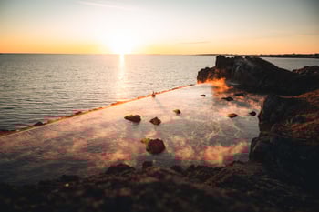 Image related to LAND OF ENDLESS LIGHT: LUXURY AND STILLNESS BENEATH ICELAND’S MIDNIGHT SUN