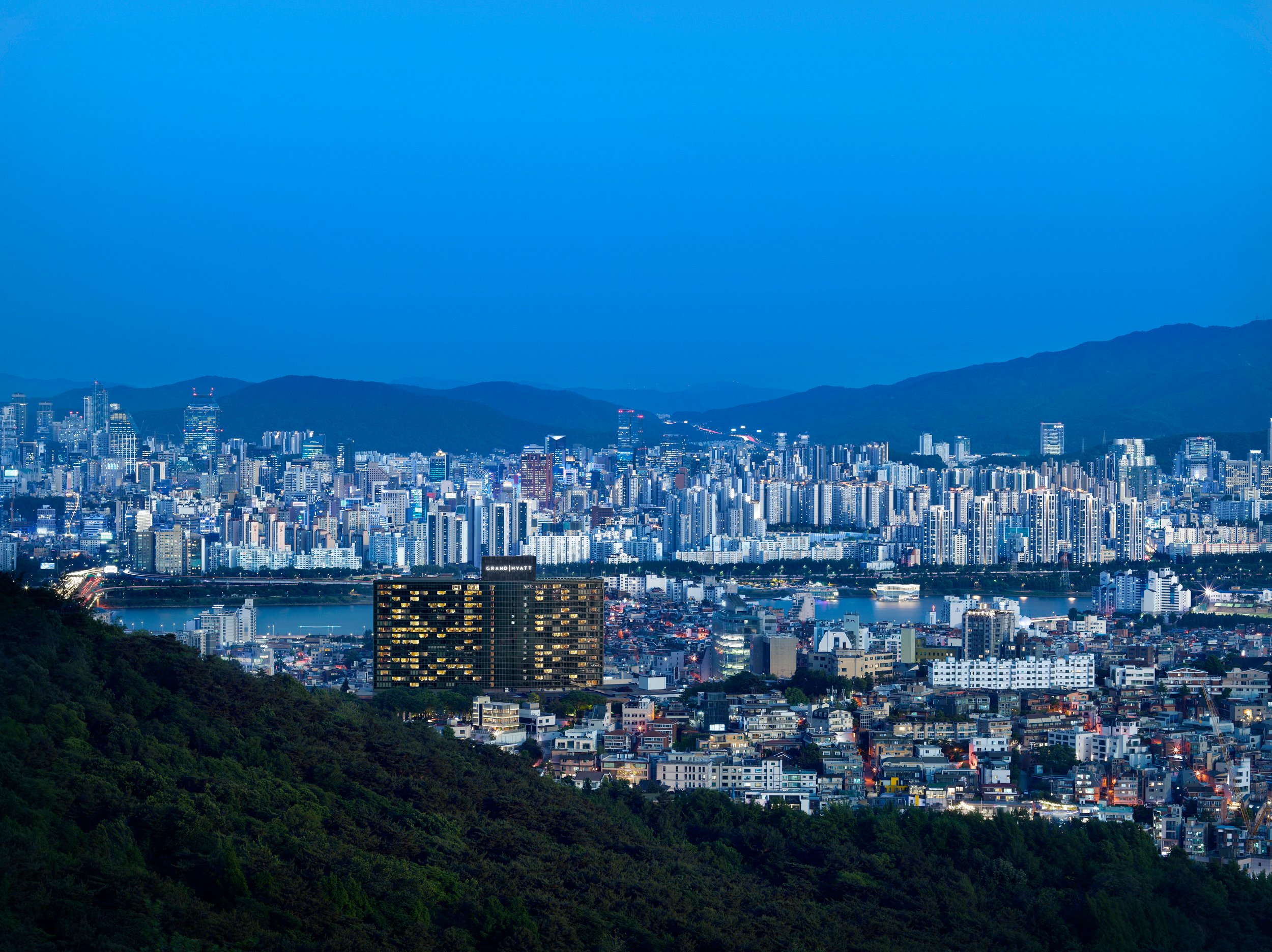 GRAND HYATT SEOUL CELEBRATES LUXURY HOSPITALITY EXCELLENCE WITH 2023 LUXE GLOBAL NOMINATION