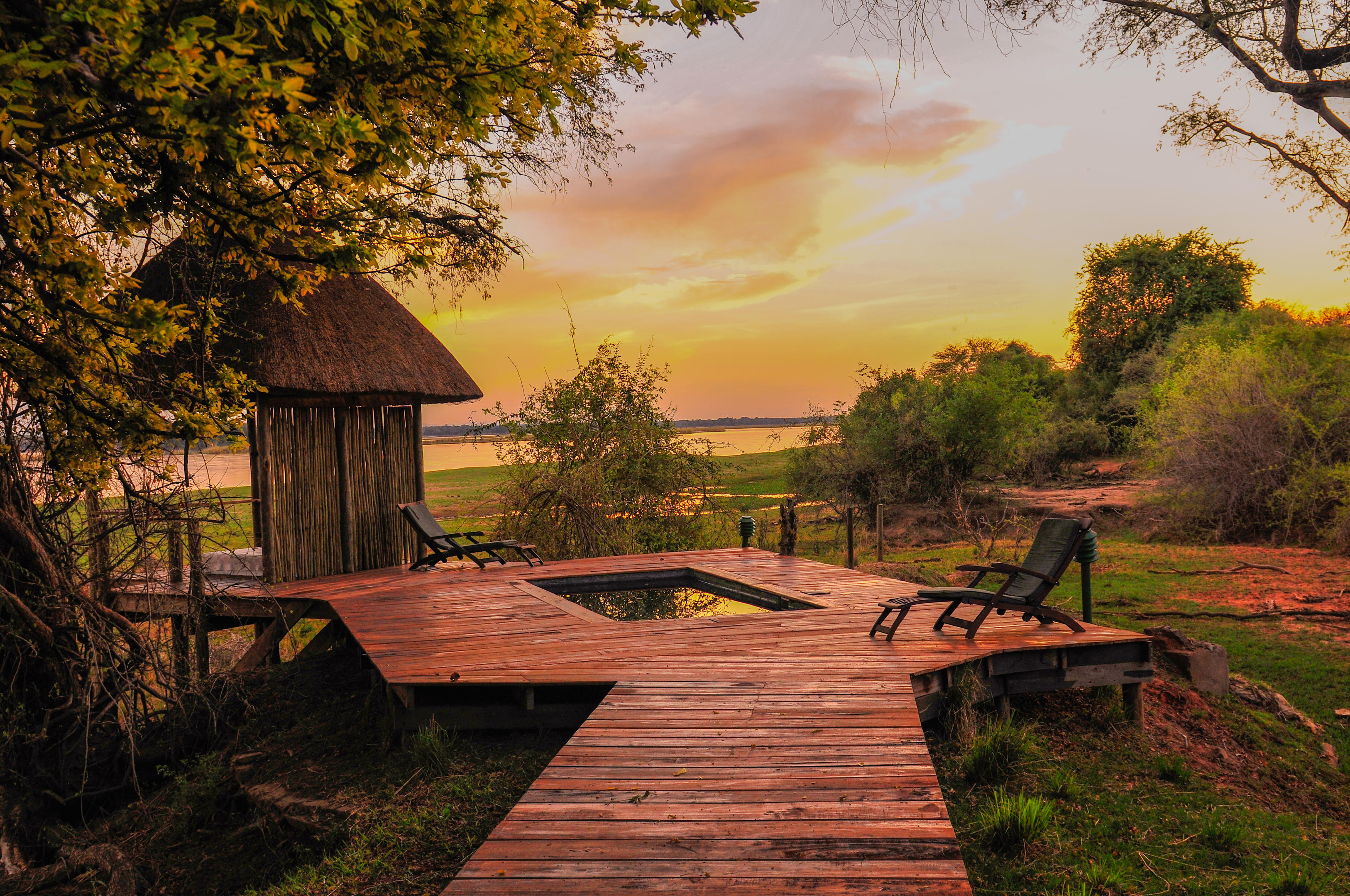LUXURY ON THE RIVER AS THE FAMOUS ROYAL ZAMBEZI LODGE CELEBRATE THEIR FIRST LUXE GLOBAL AWARDS WIN.