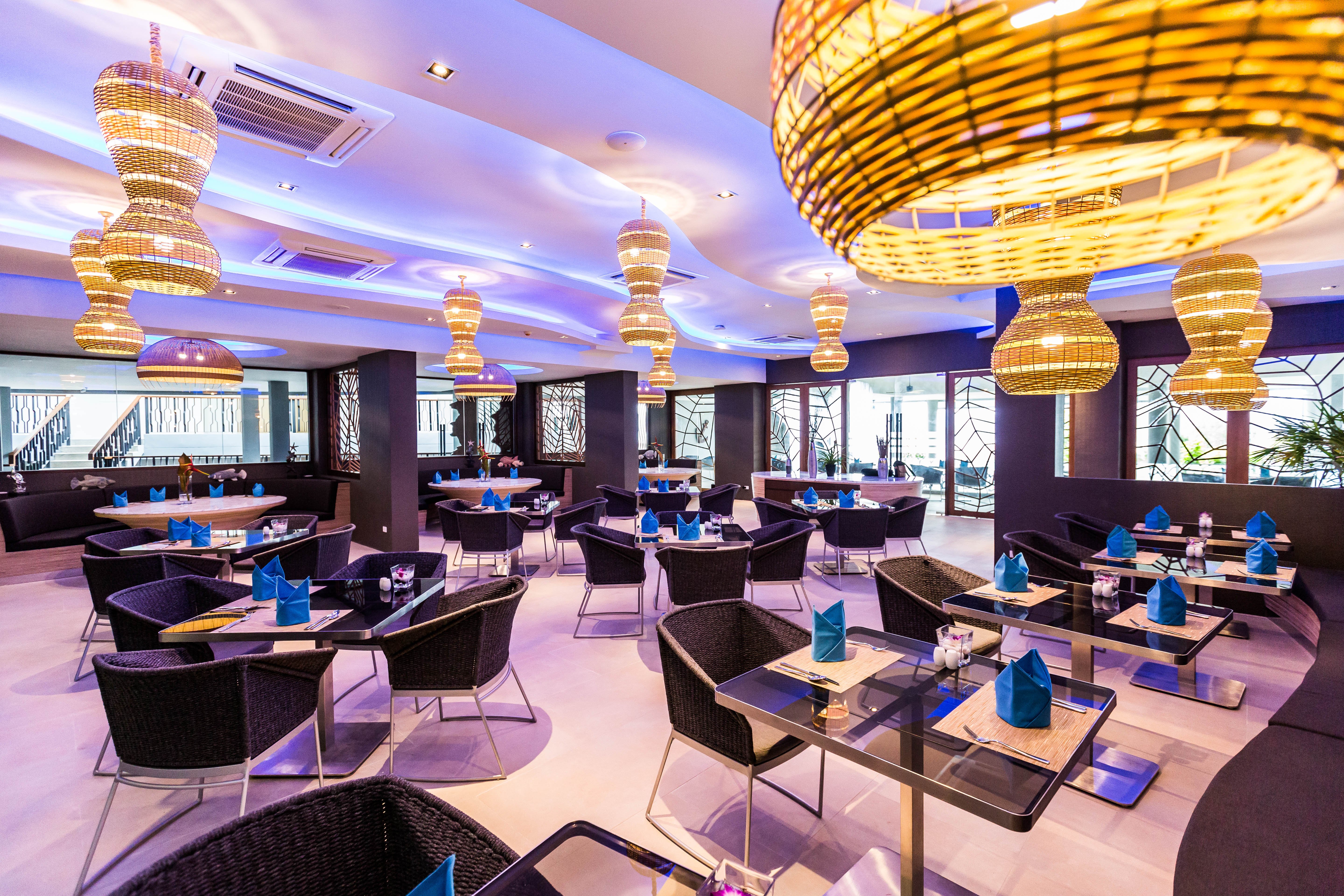 A SPACE FOR GOLD, AS ATMOS RESTAURANT CELEBRATES PRESTIGIOUS LUXE GLOBAL AWARDS NOMINATION.