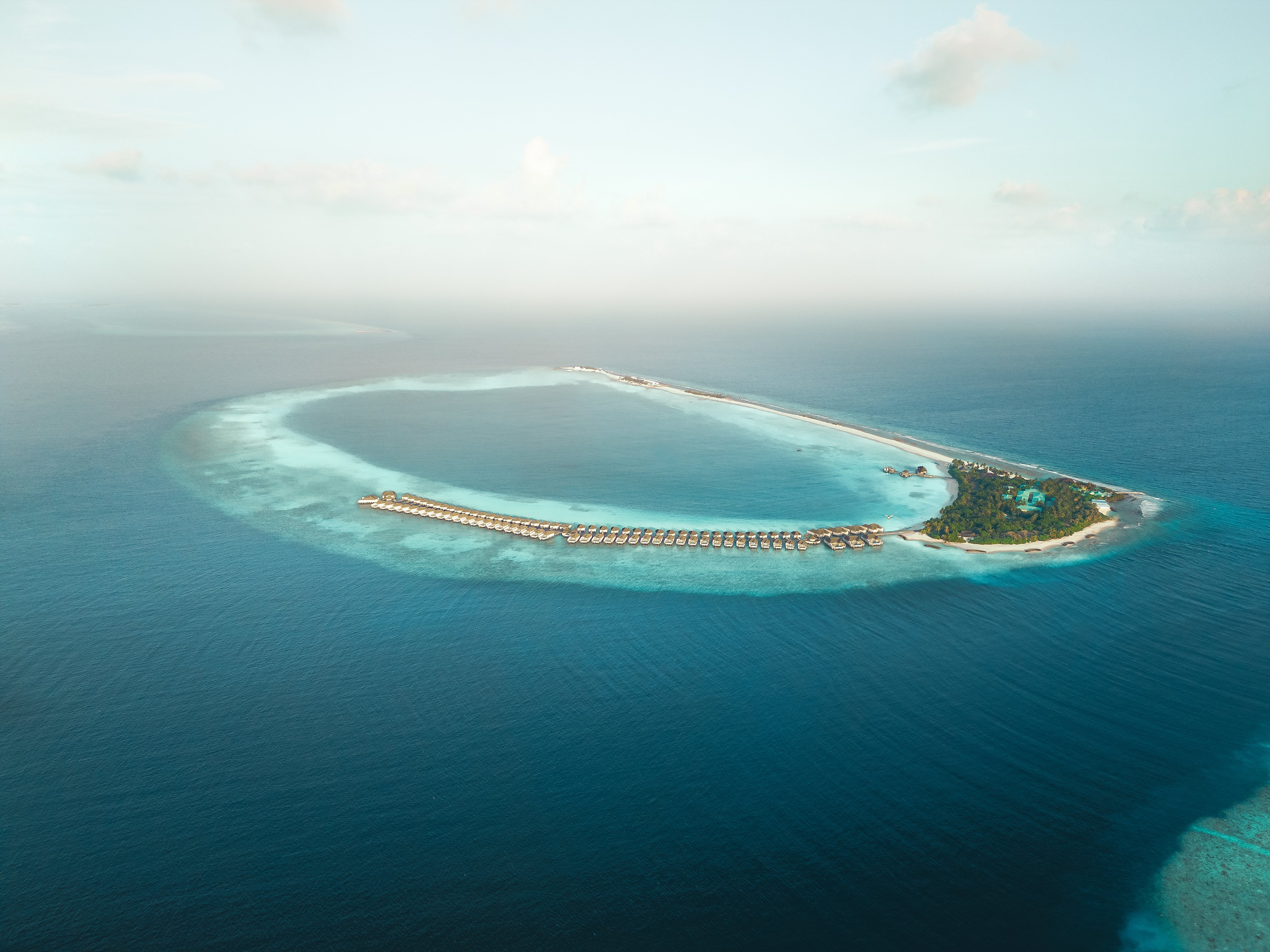 SEASIDE FINOLHU BAA ATOLL MALDIVES: MAKING WAVES IN PARADISE, NOMINATED FOR THE 2024 LUXE GLOBAL AWARDS