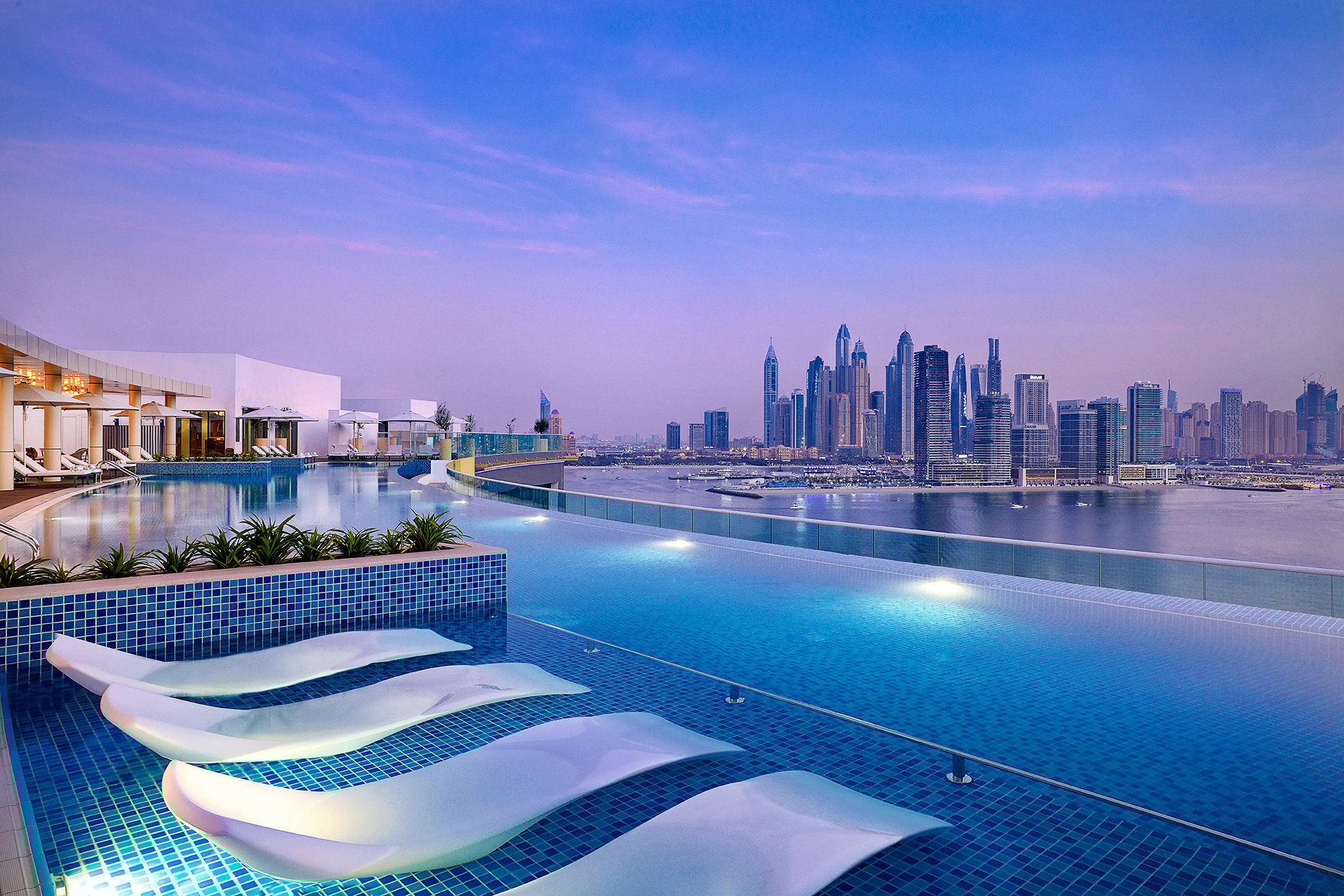 DUBAI'S ICONIC NH COLLECTION THE PALM HOTEL SHINES BRIGHT AS A 2023 LUXE GLOBAL AWARDS NOMINEE